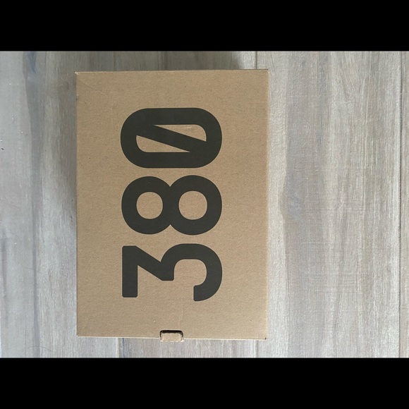 Yeezy boost 380 “Hylte Glow” - Picture 6 of 7